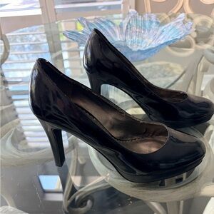 Jessica Simpson Black Platform Patent Leather Heels